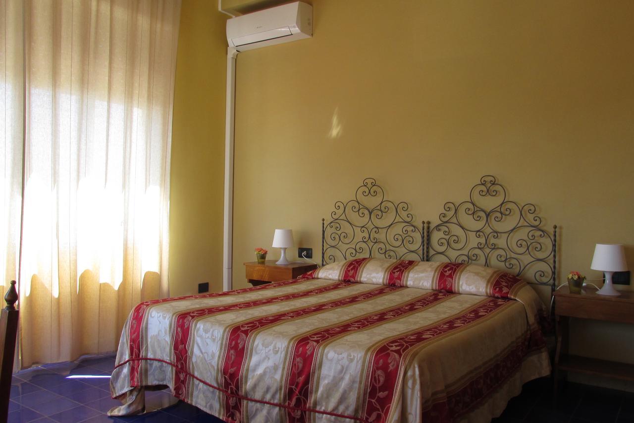 Hotel Panorama Di Sicilia Castelmola Εξωτερικό φωτογραφία